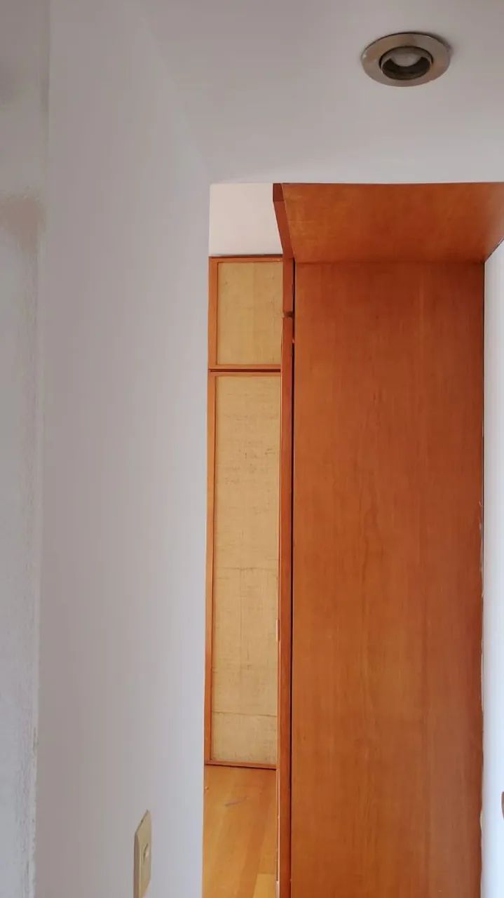Vendo  Guarda roupa  de solteiro  - Foto 5