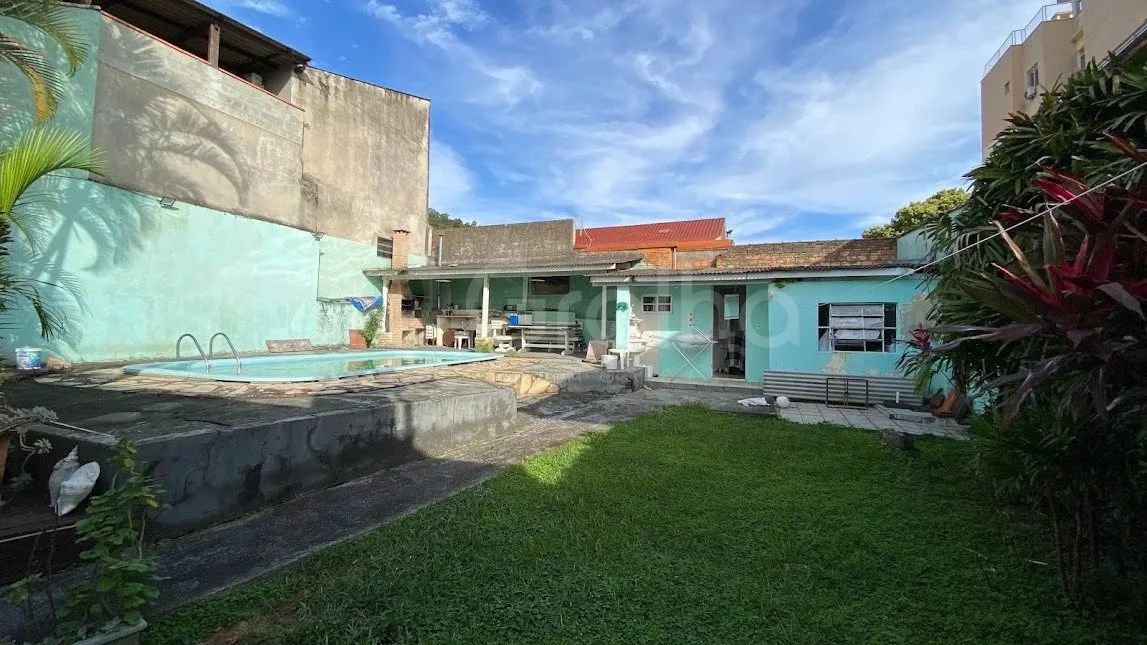 Casa Residencial de 120m² com 2 quartos na Costeira - Foto 2