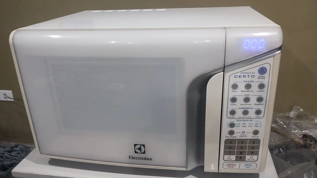 Microondas Eletrolux 31 litros 