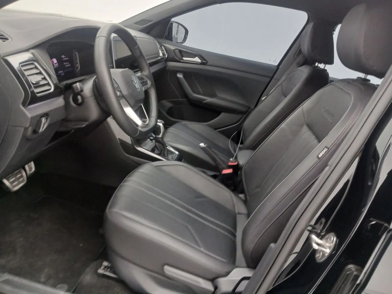 Volkswagen T-Cross Highline 1.4 TSI Flex 16V 5P AUT, foto 16 de 18