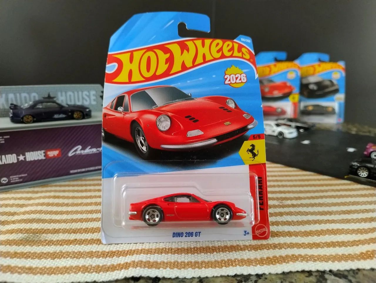 Mini Hotwheels Ferrari Dino GT - Hobbies e coleções - Residencial