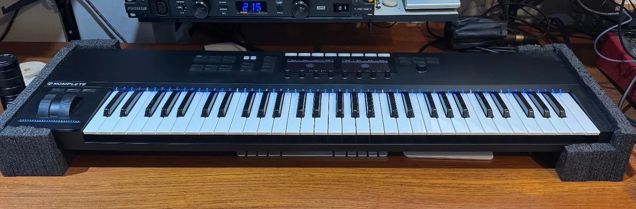 Komplete Kontrol S61 mk2 da Native Instruments - Foto 2
