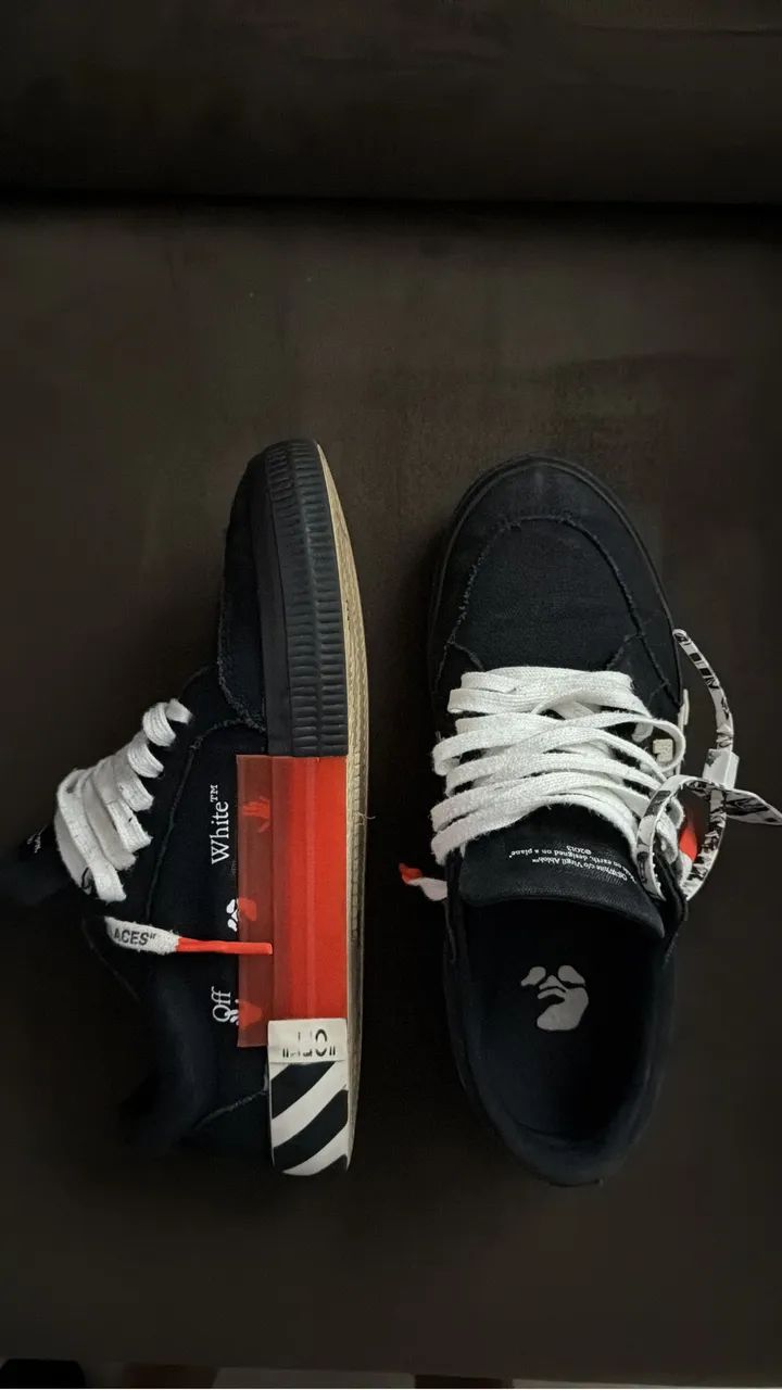 Tênis Off-White Vulcanized Low Black White Arrow - Foto 2