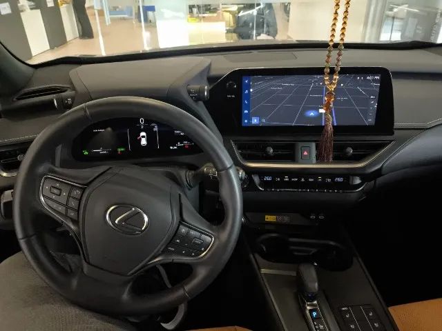 Lexus UX-300h 2.0 16V Aut. (Híbrido), foto 3 de 20