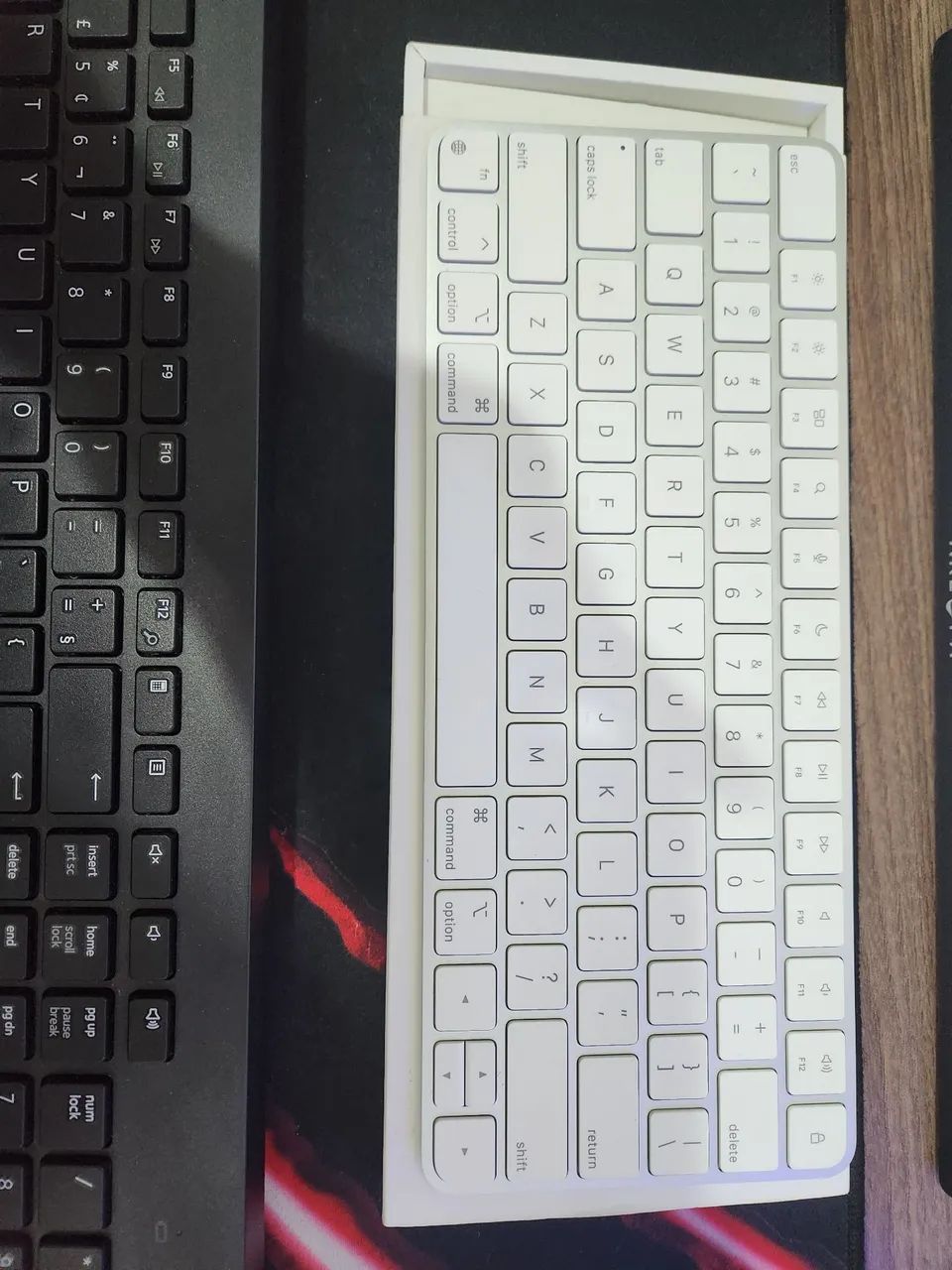 Teclado Apple magic keyboard - Foto 2