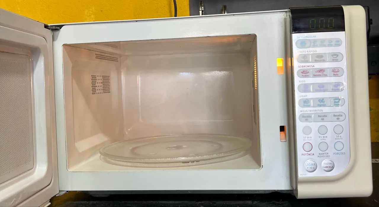 Microondas Electrolux 23 litros funcionando perfeitamente  - Foto 2