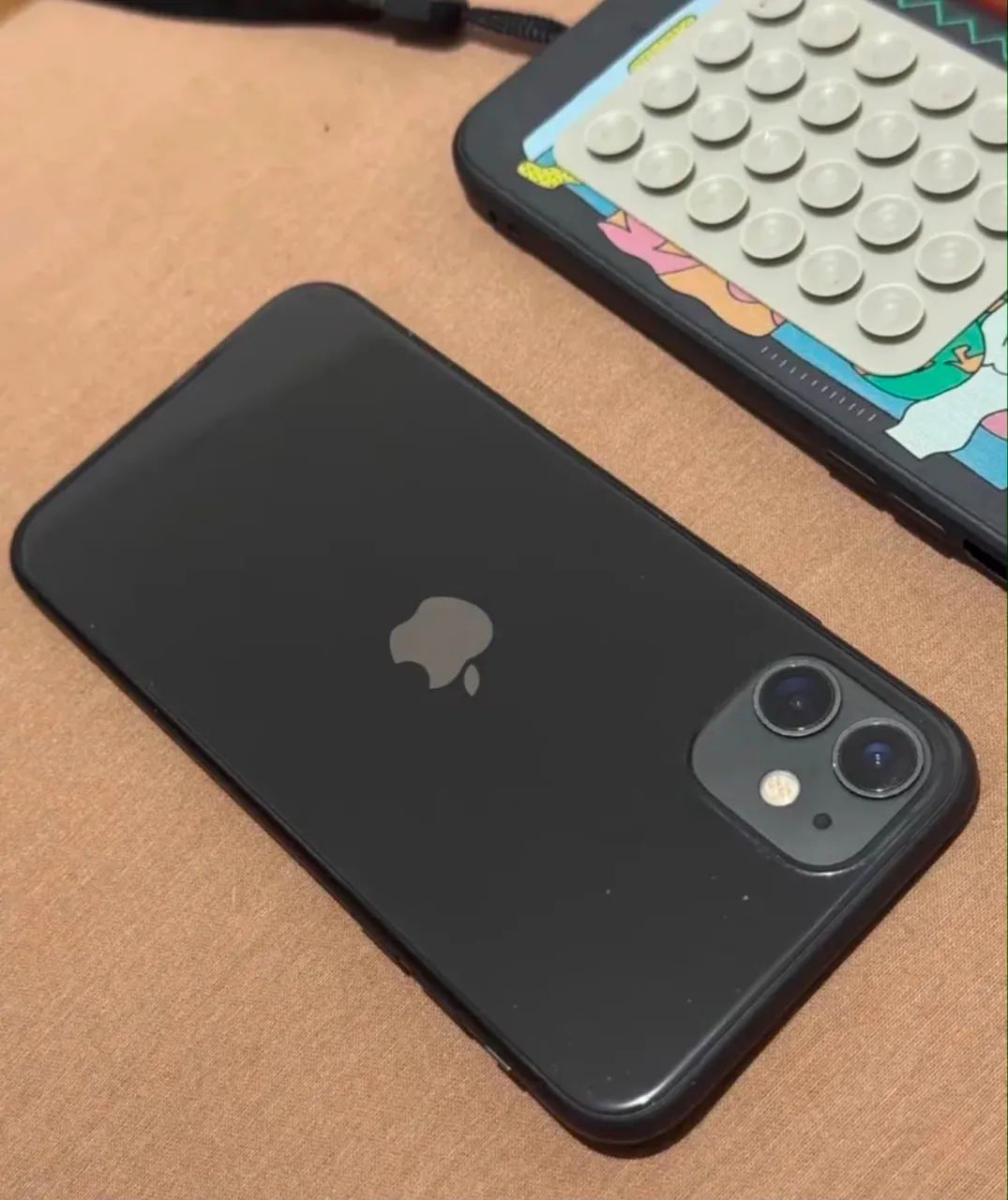 iphone 11 64GB ブラック IPHONE 11 64GB PRETO COM CAIXA - Celulares e Smartphones - Barra