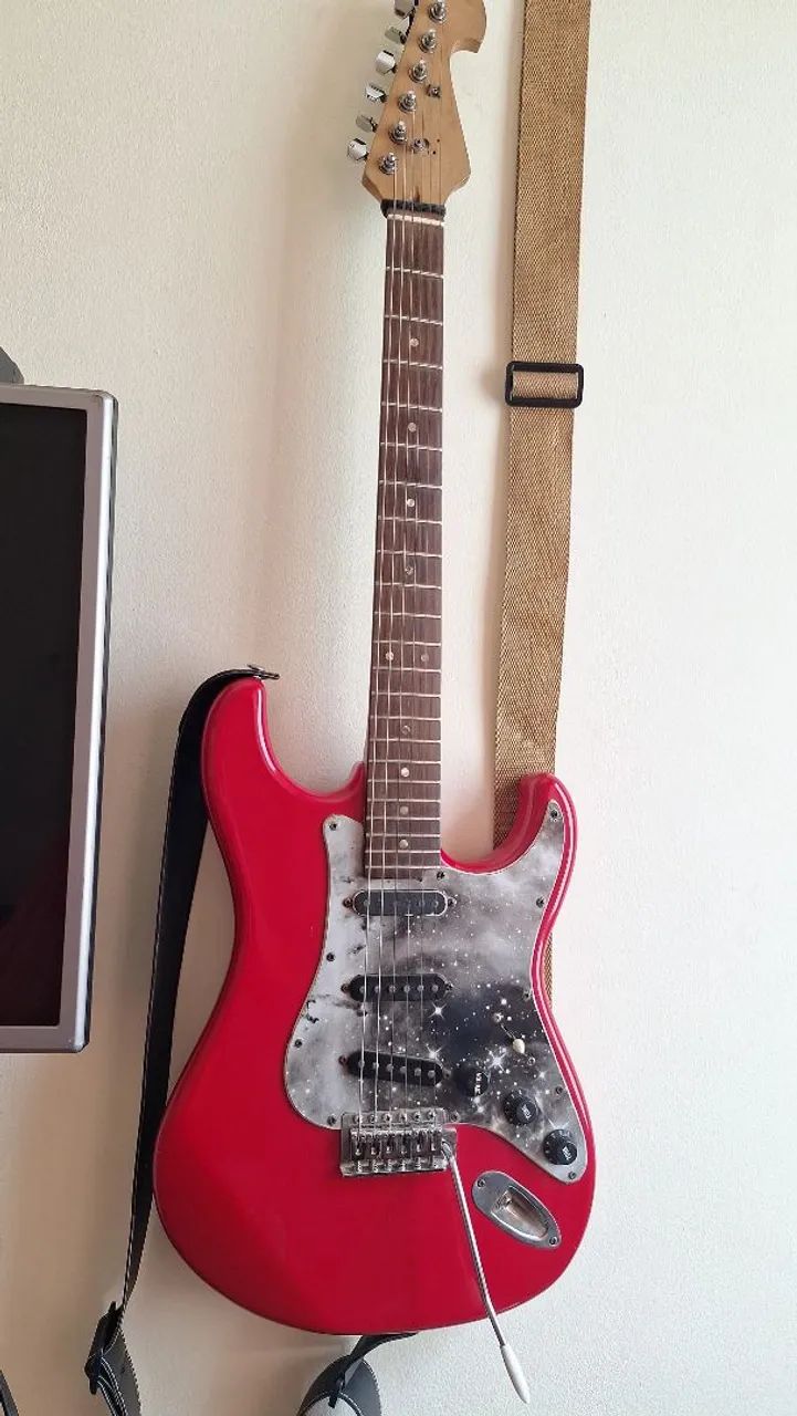 GUITARRA TAGIMA T635