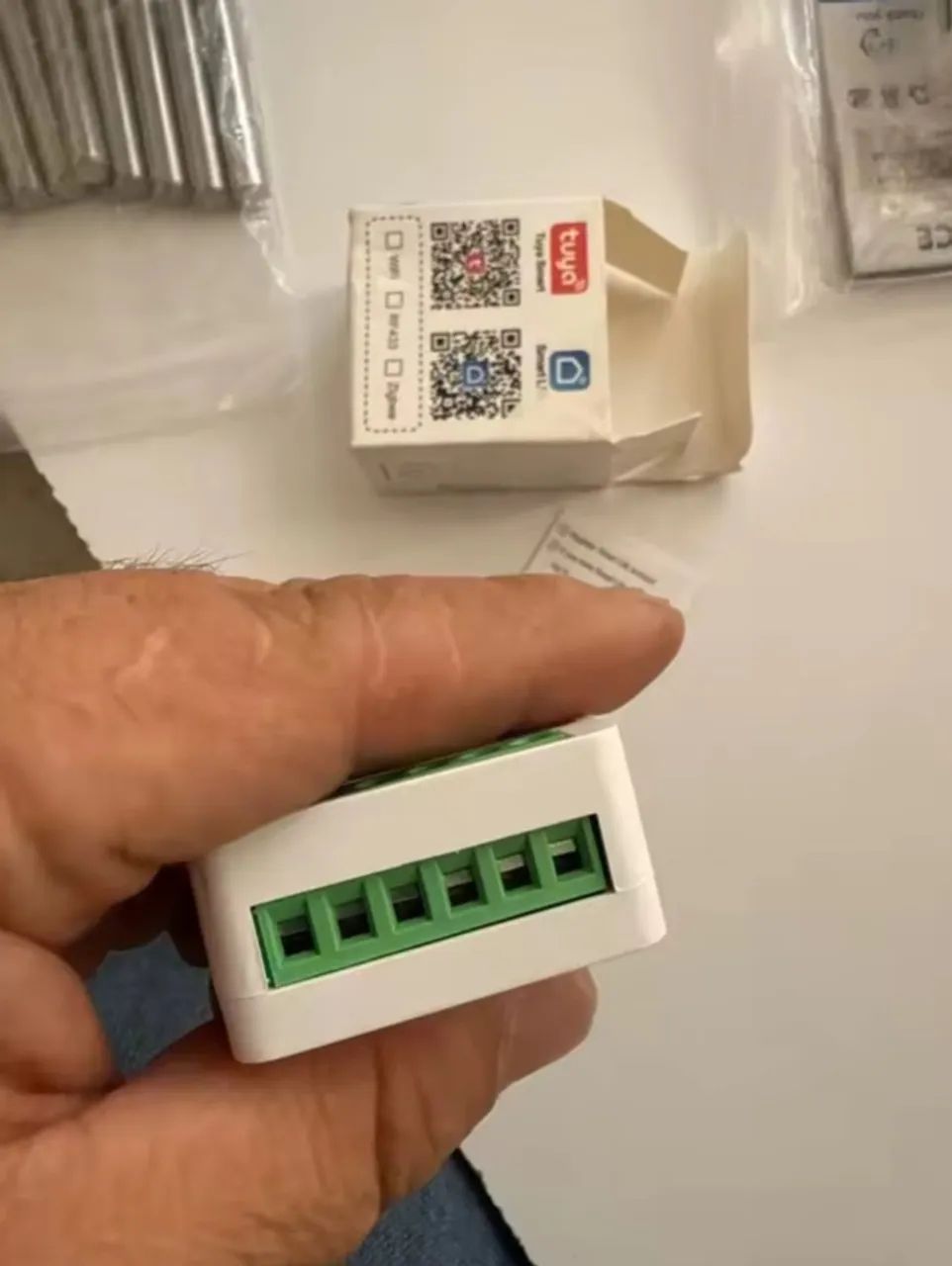 Interruptor Wi-Fi Tuya - Foto 2