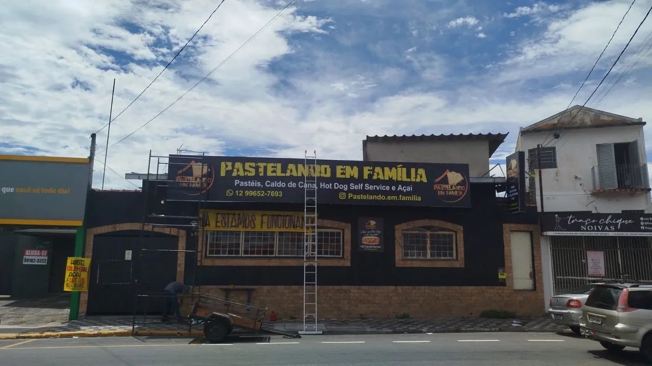 Fachada em lona - Foto 4