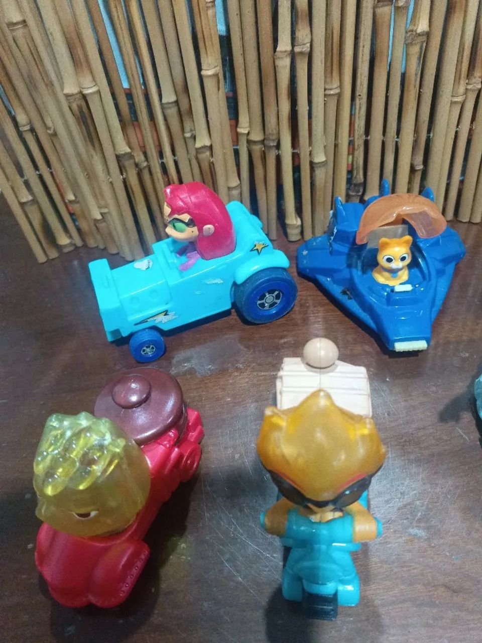 7 Brinquedos Colecionáveis  - Foto 2