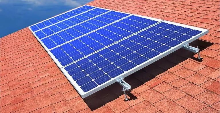 SELLING 4 Solar Panels