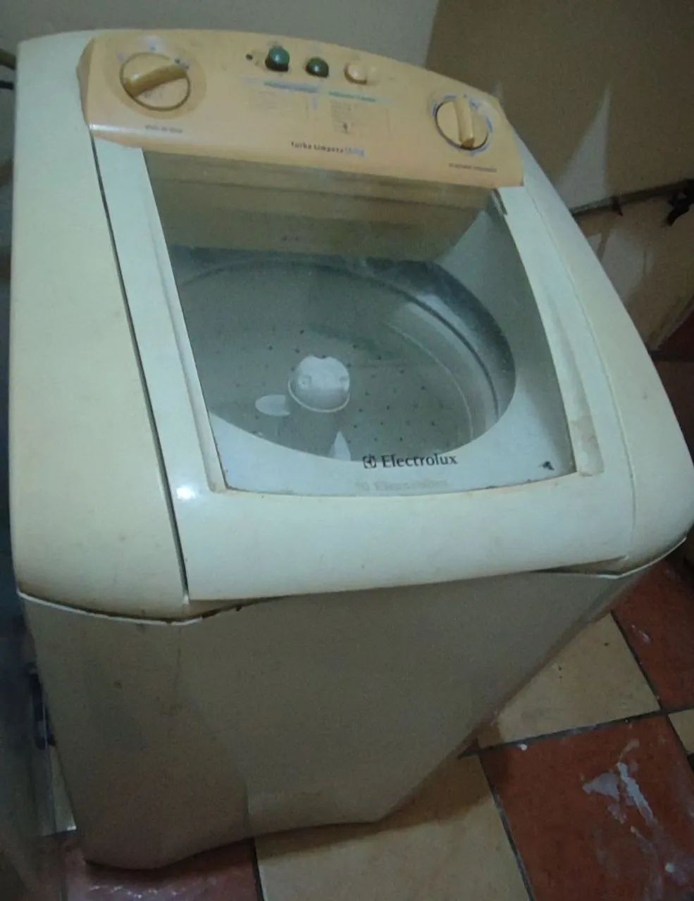 Máquina de lavar Electrolux | com defeito 