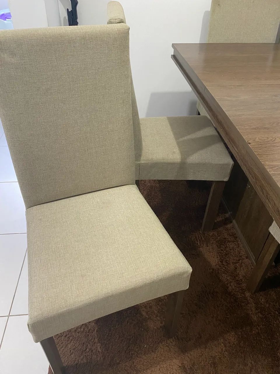 Mesa com centro giratório e 8 cadeiras 