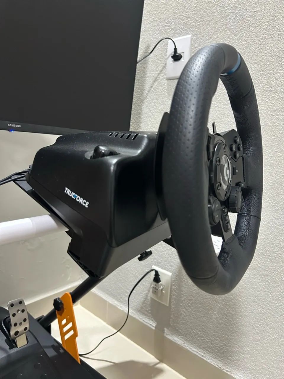 LOGITECH G923 (PS5, PS4 e PC) + PEDAIS - Foto 2
