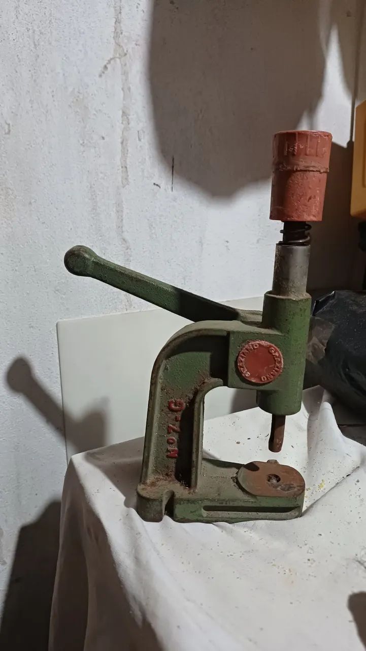 Maquina pregar  botão manual - Foto 2