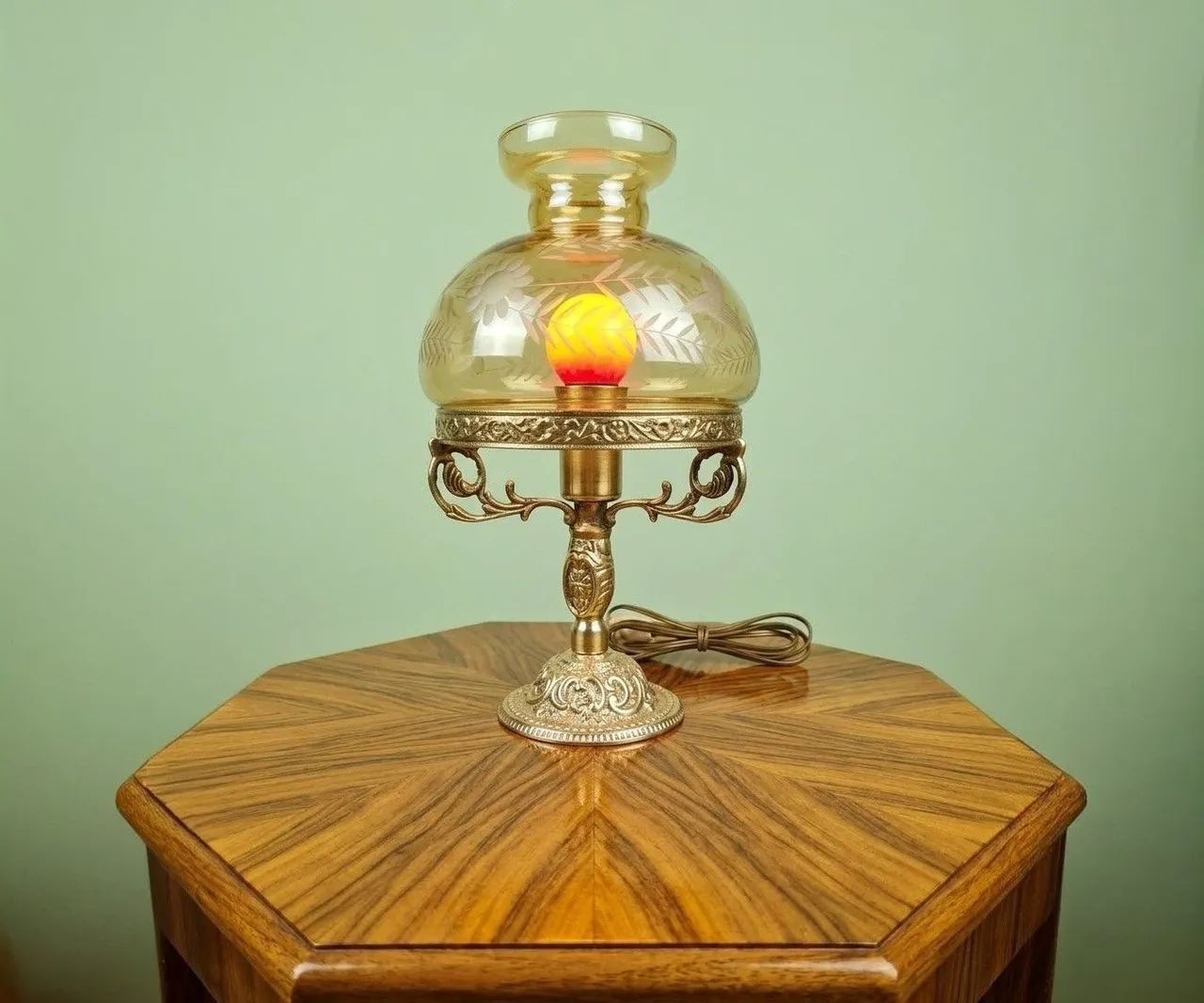 Abajur de mesa de época estilo boudoir