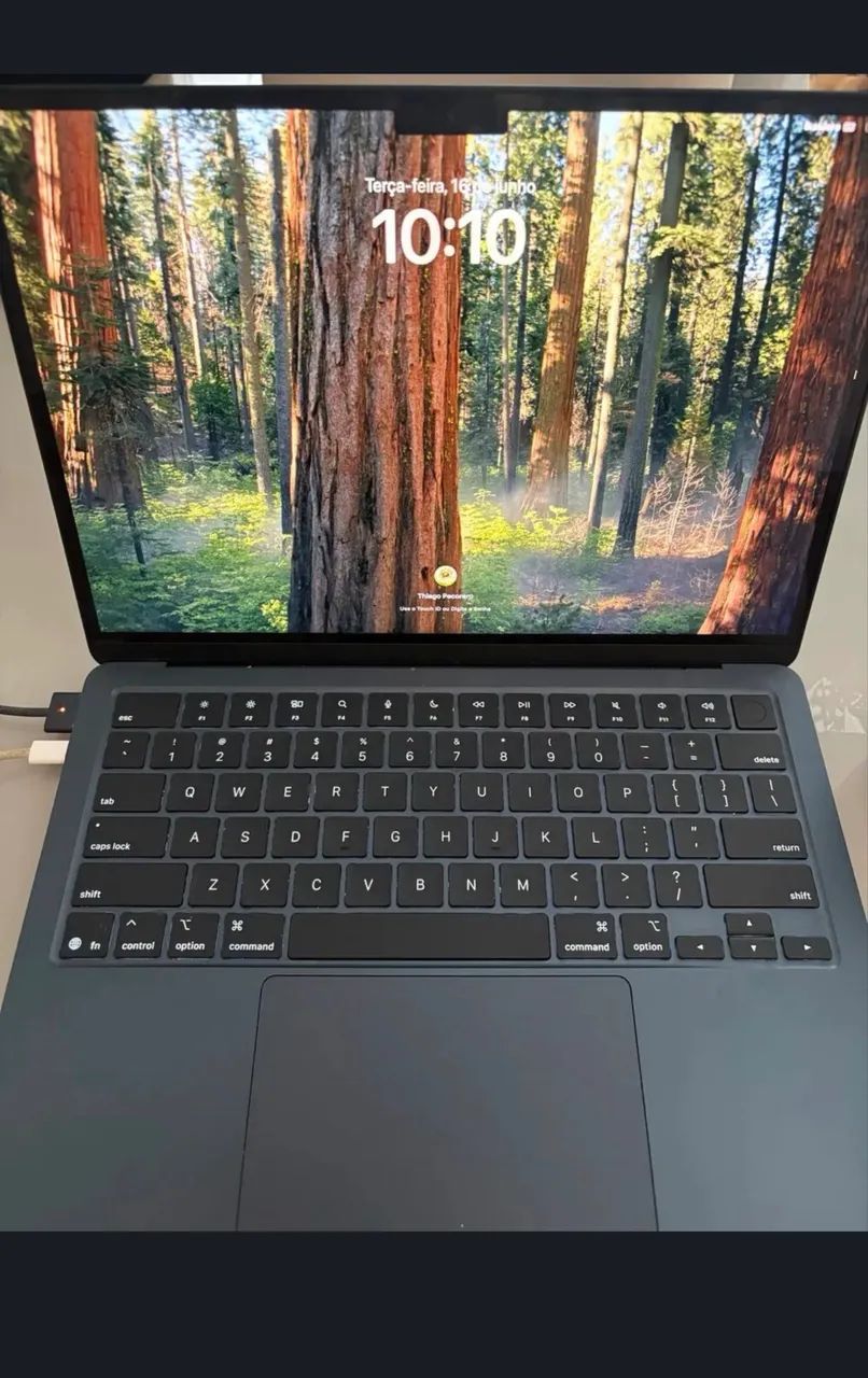 MacBook M4