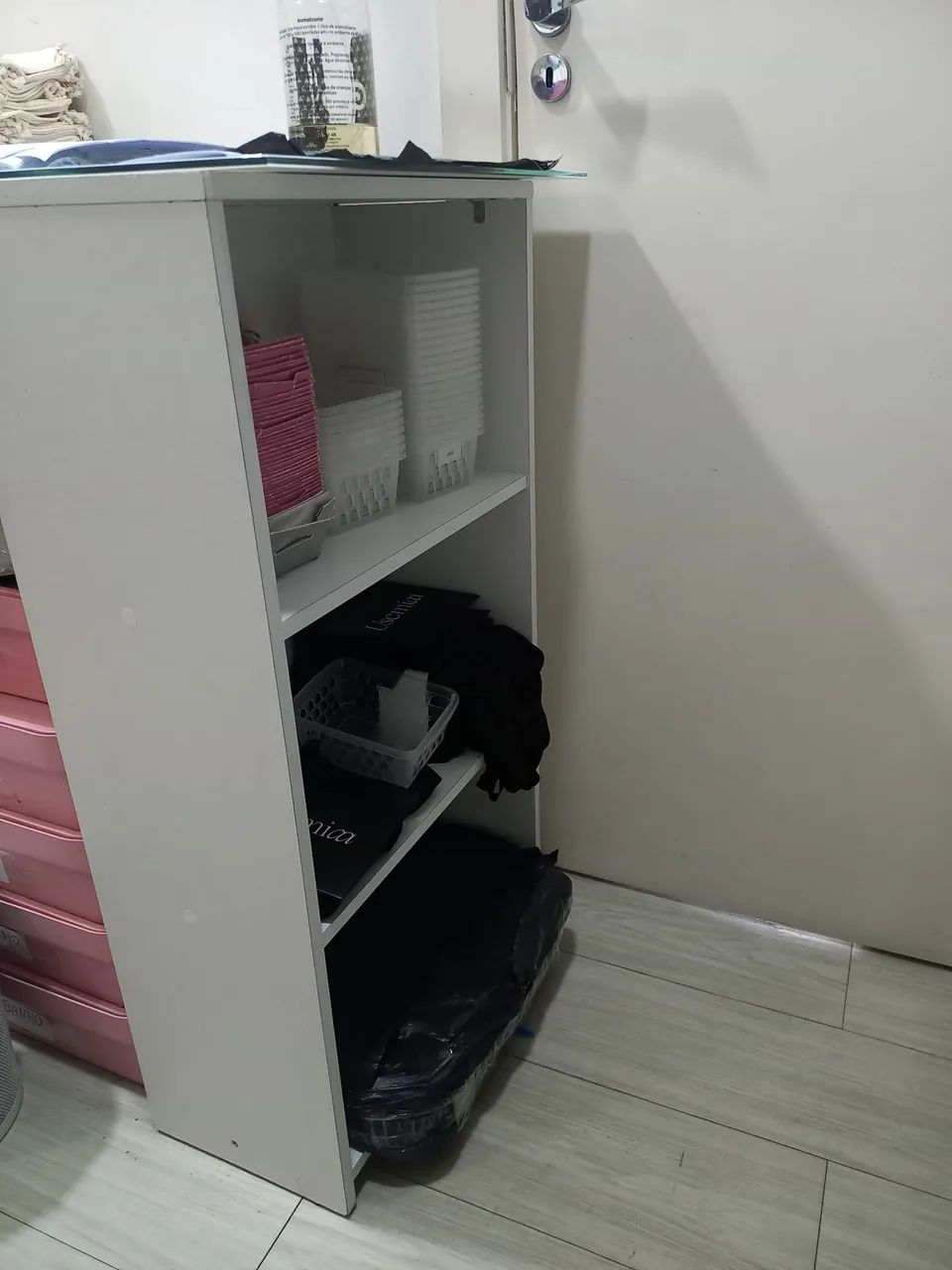 MESA COM TAMPO DE VIDRO E NICHO - Foto 4