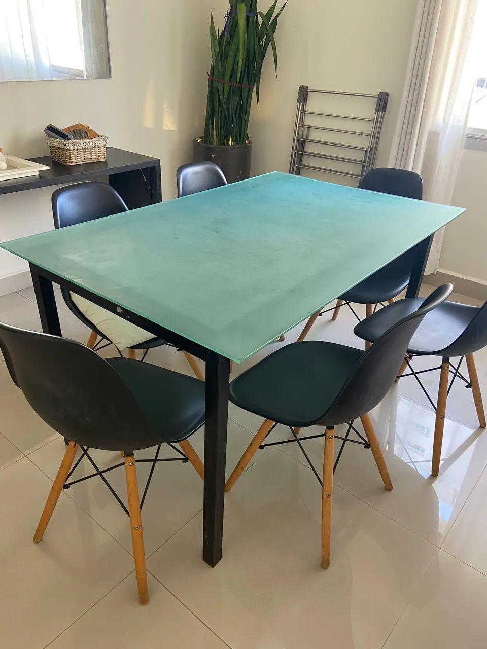 Conjunto mesa de jantar 6 lugares 