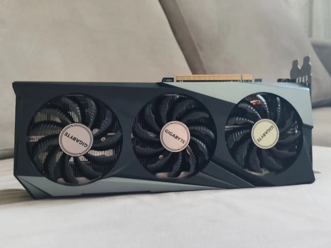 Rx7600 gigabyte triple fun 6 meses de uso  - Foto 2