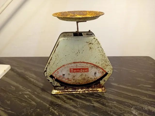 Balança antiga marca Bender