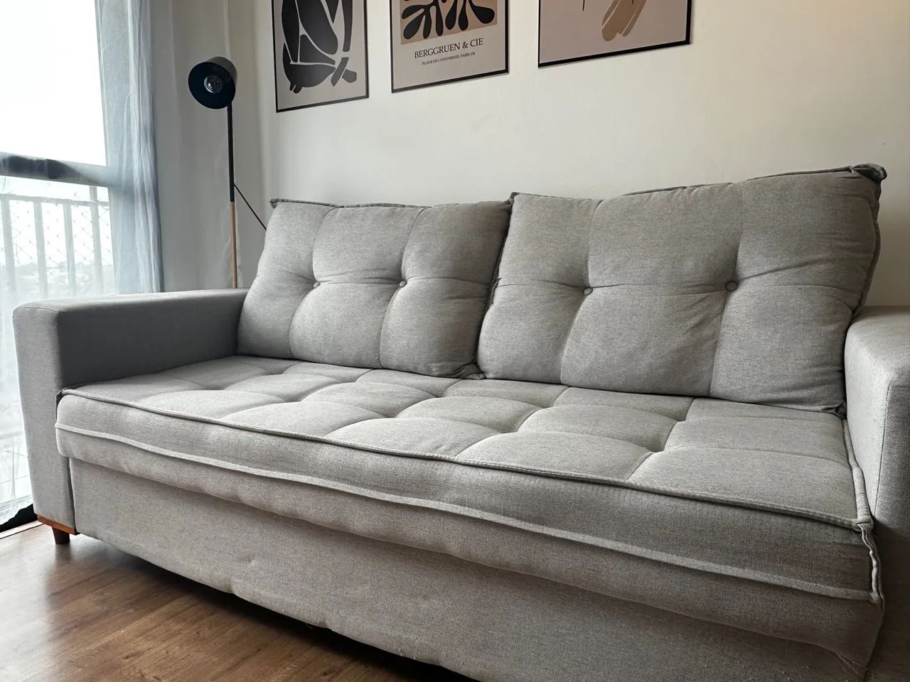 Sofá em Linho Cinza - Conforto e Sofisticação