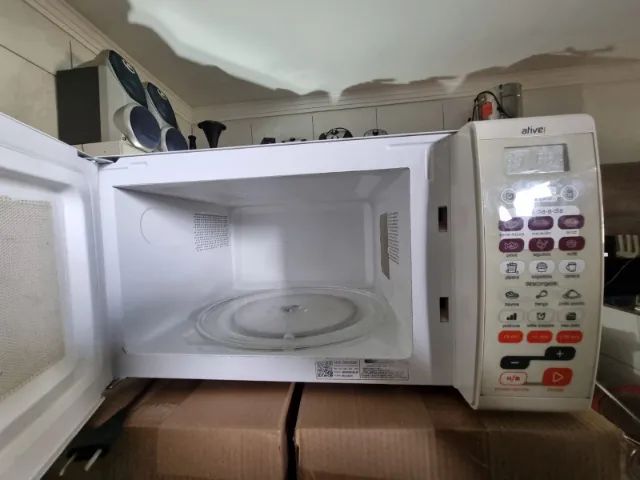 Microondas Brastemp 30 litros bem conservado funcionando 100% - Foto 2