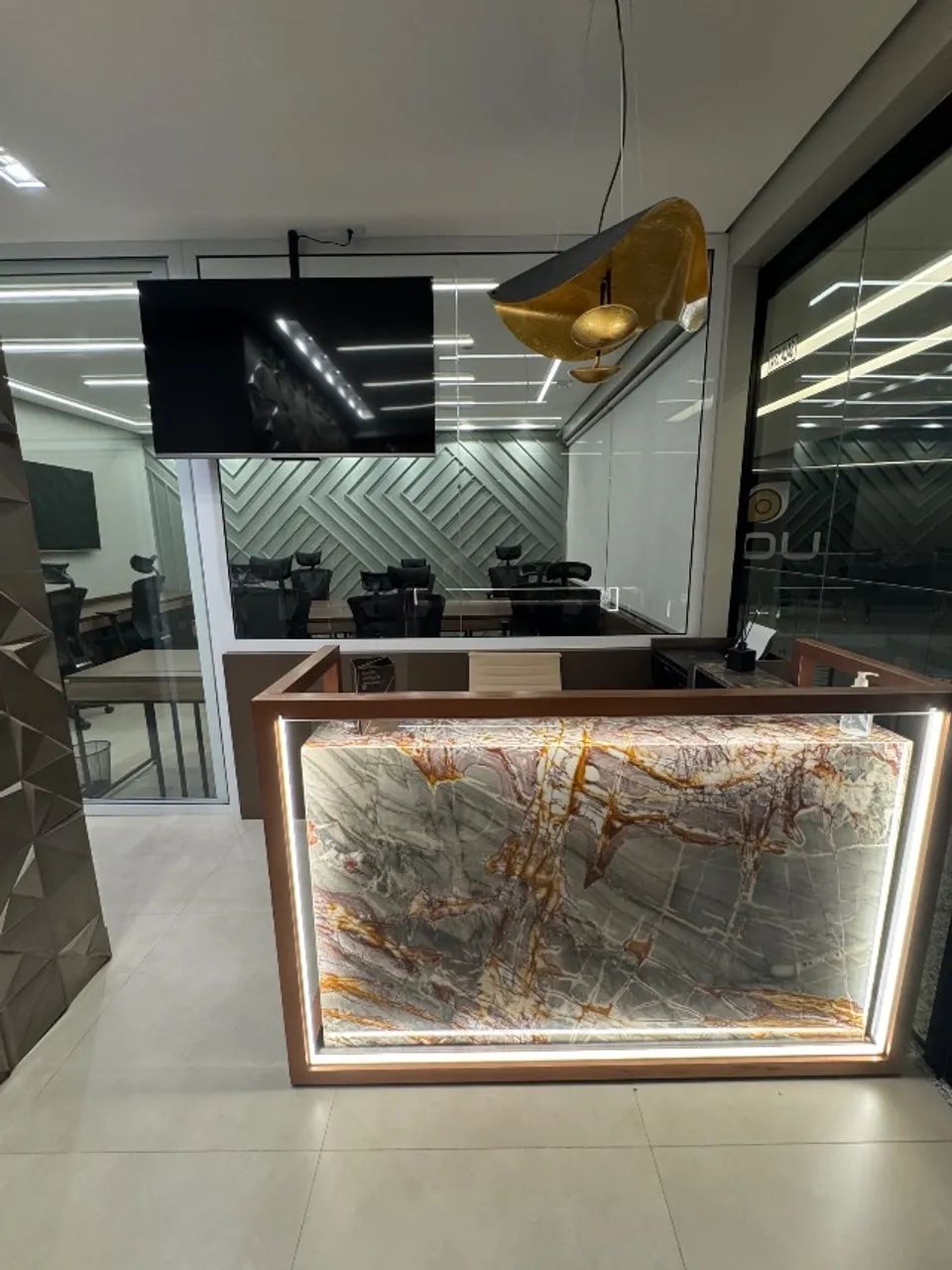 Escritório completo em ponto alugado 64m²