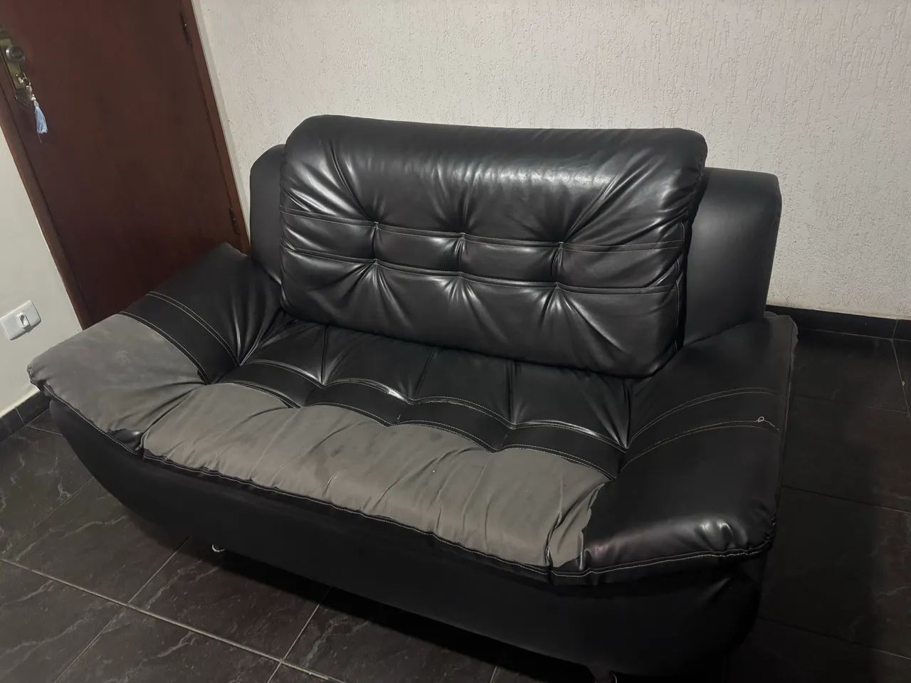 Conjunto de Sofás 2 e 3 Lugares - Estrutura Ótima