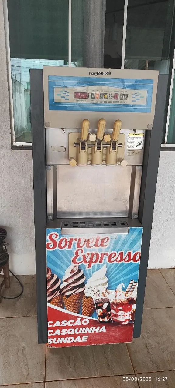 Máquina de sorvete 