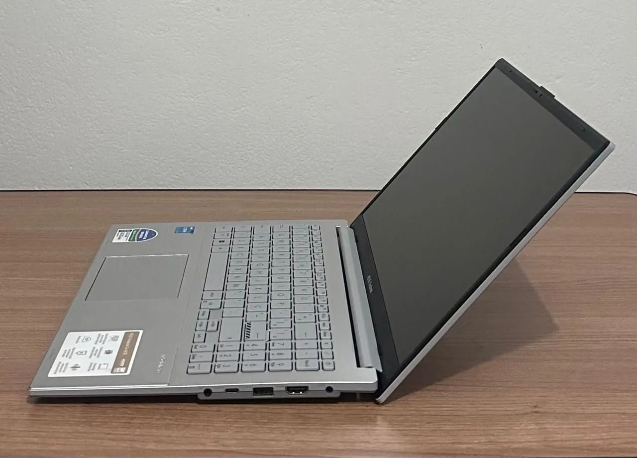 Vendo Notebook Asus Vivobook i3  - Foto 4