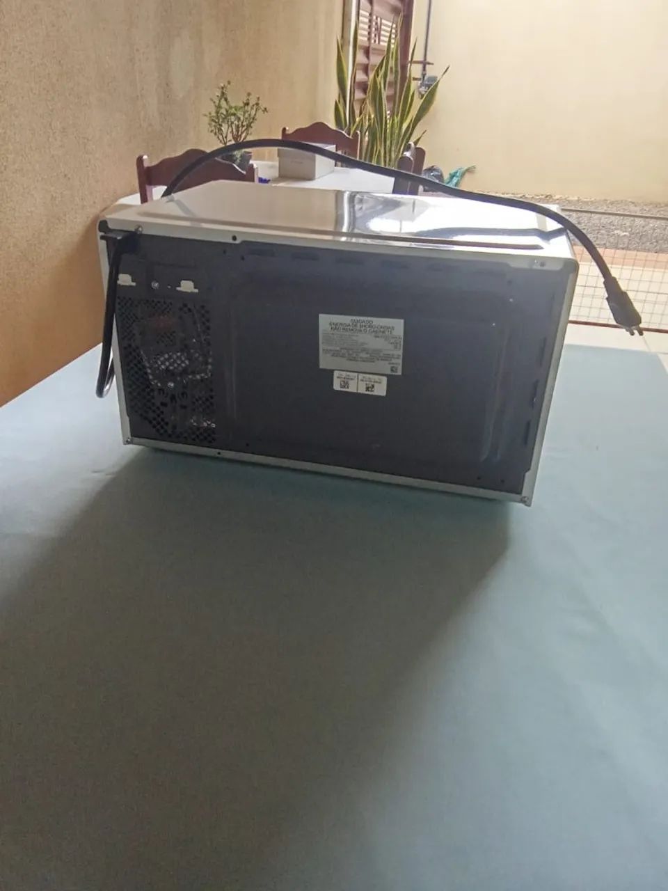 Microondas  Panasonic 21 litros - Foto 4