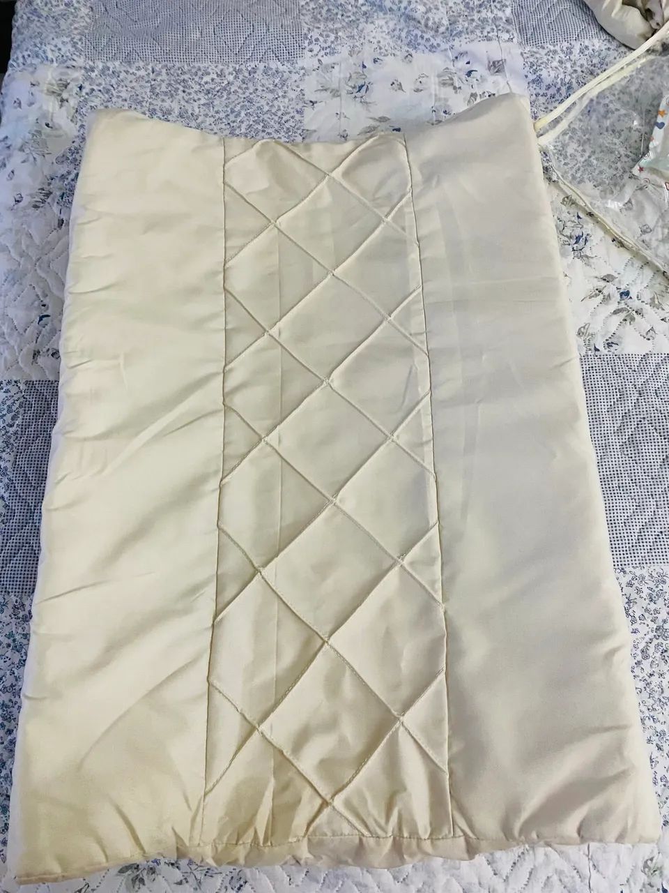 Trocar de cômoda americano (anatômico)