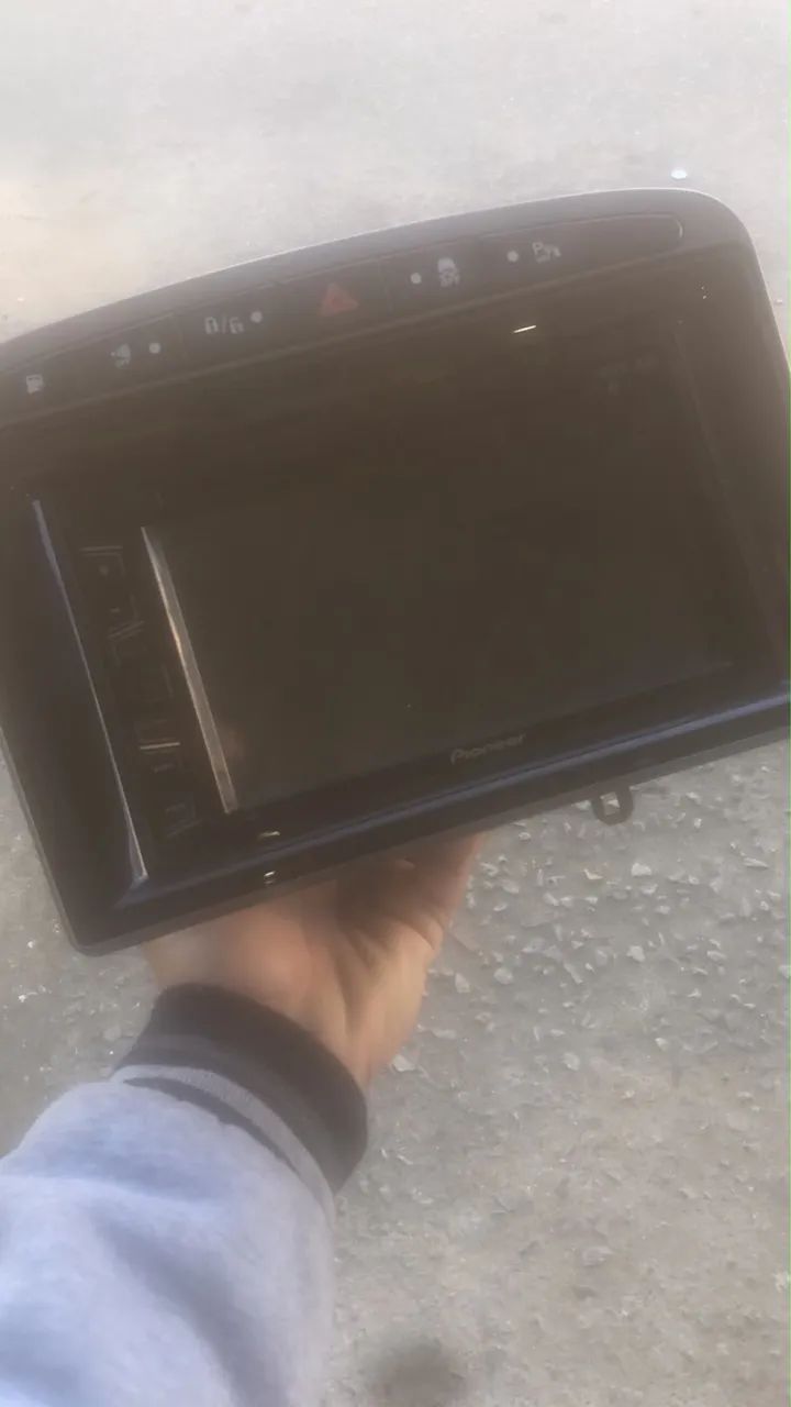 Vendo multimídia e câmera de ré 