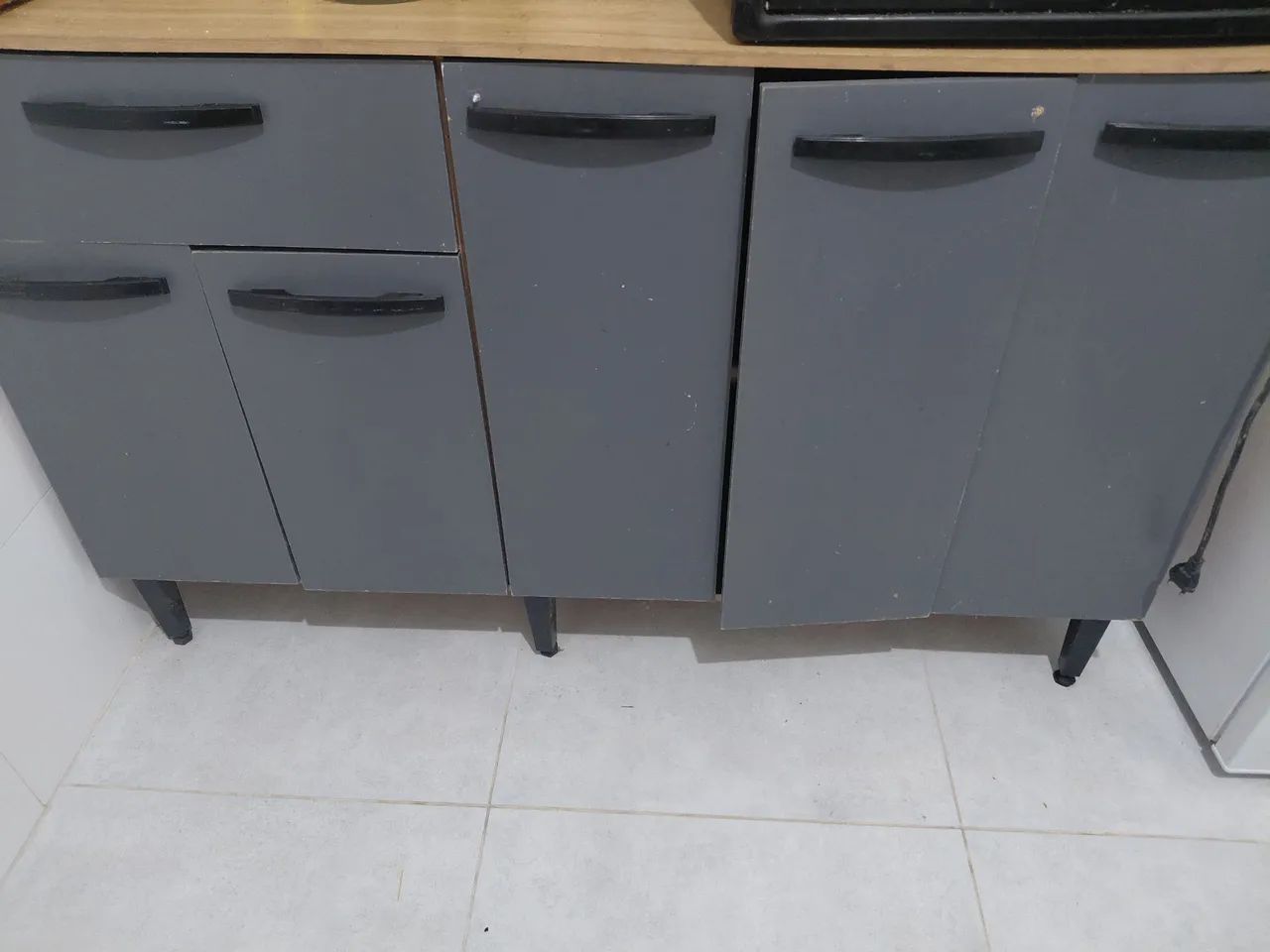 Armario de cozinha acoplado com área e bancada bom estado  - Foto 2