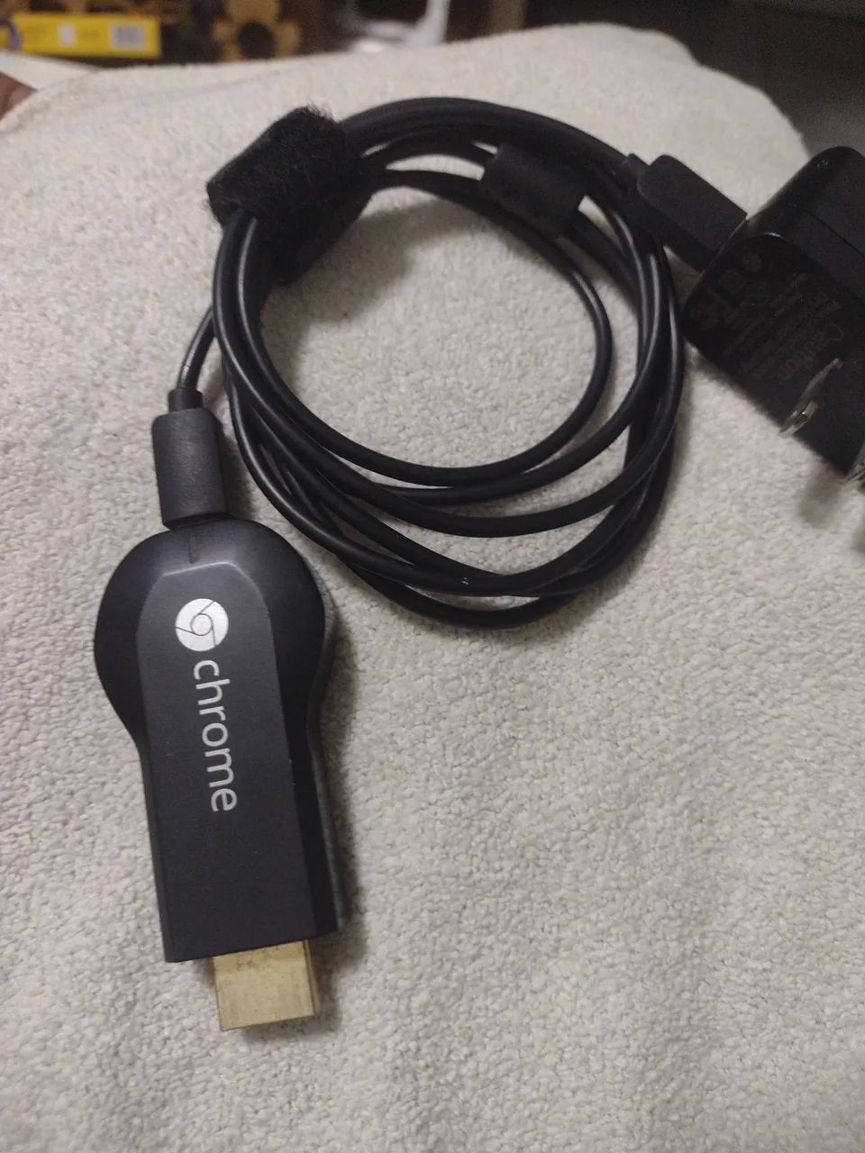 Um chrome cast em perfeito condições novo - Foto 2