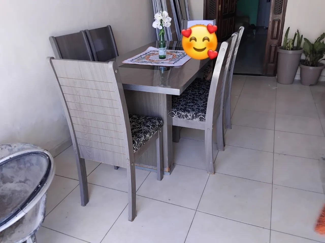 Mesa com 6 cadeiras - Foto 2
