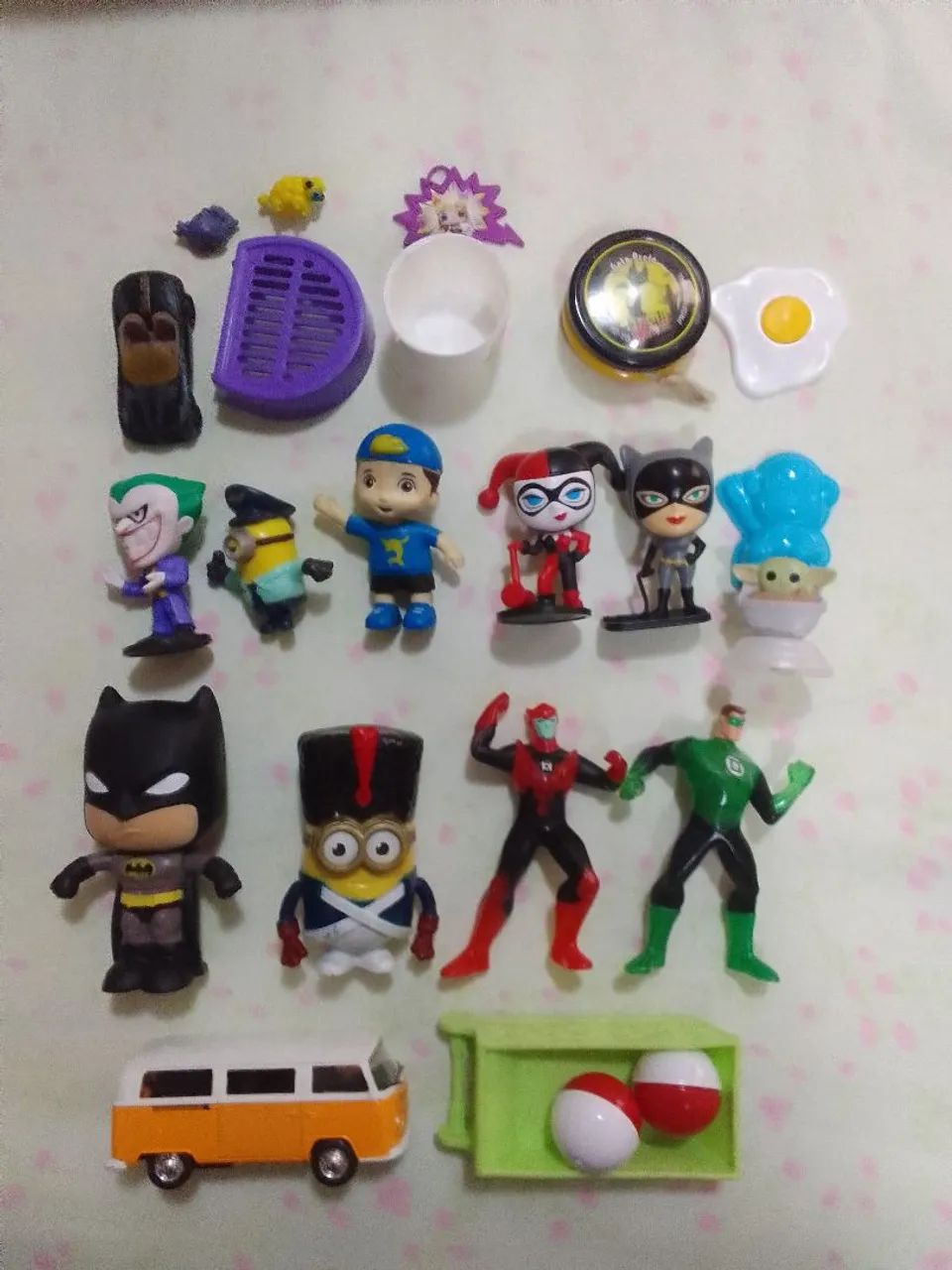 Muitos Brinquedos + Álbuns de Figurinhas.  - Foto 4