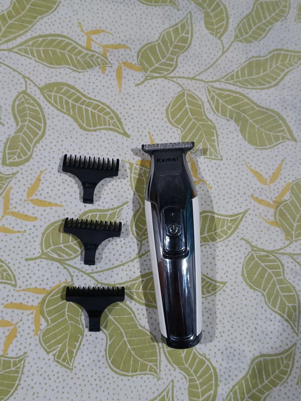 Máquina de acabamento corte