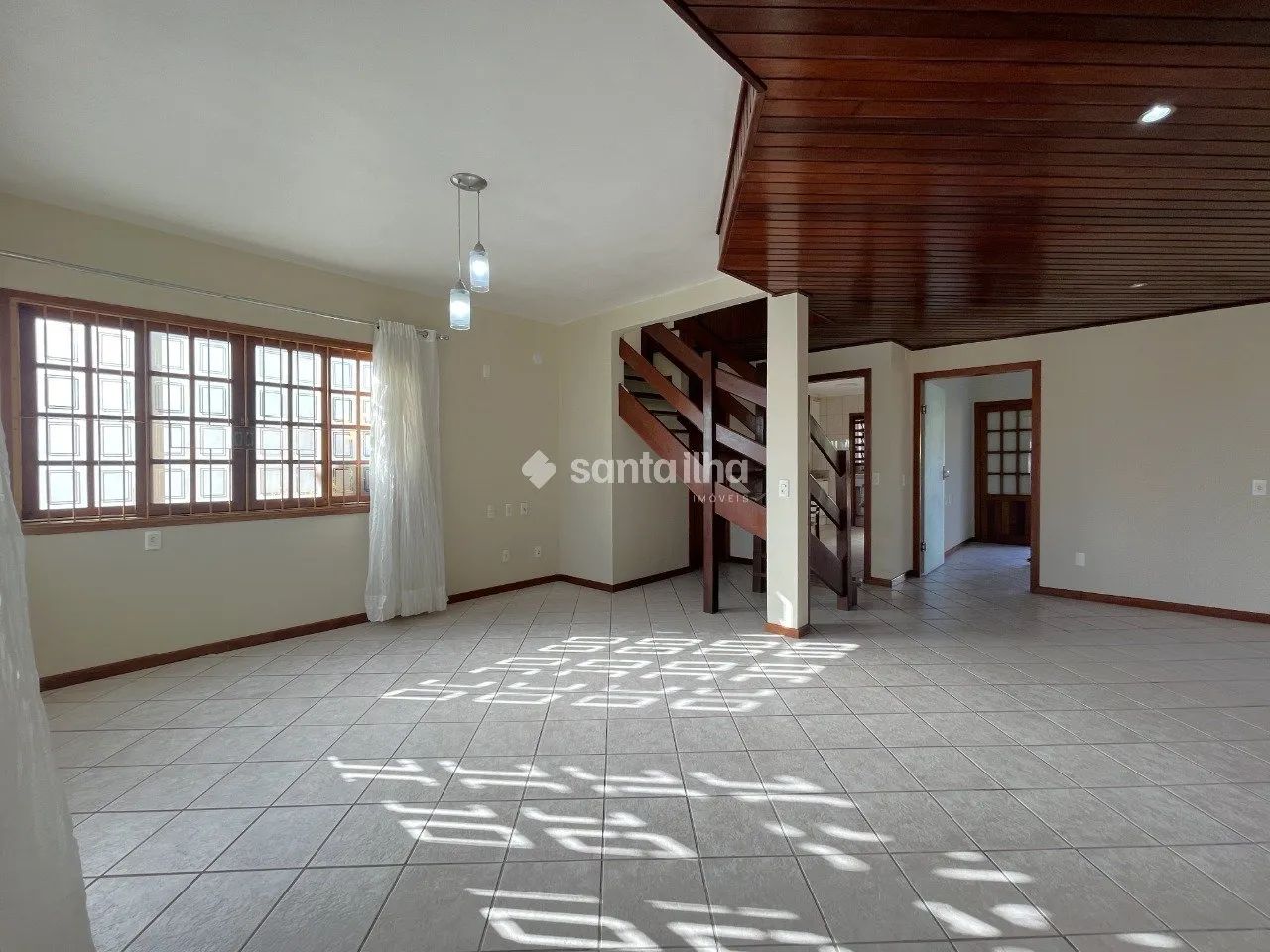 Casa com 3 dormitórios para alugar, 200m² - Carianos - Florianópolis/SC - Foto 5