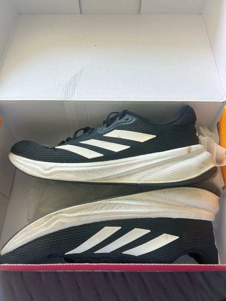 Tênis adidas 