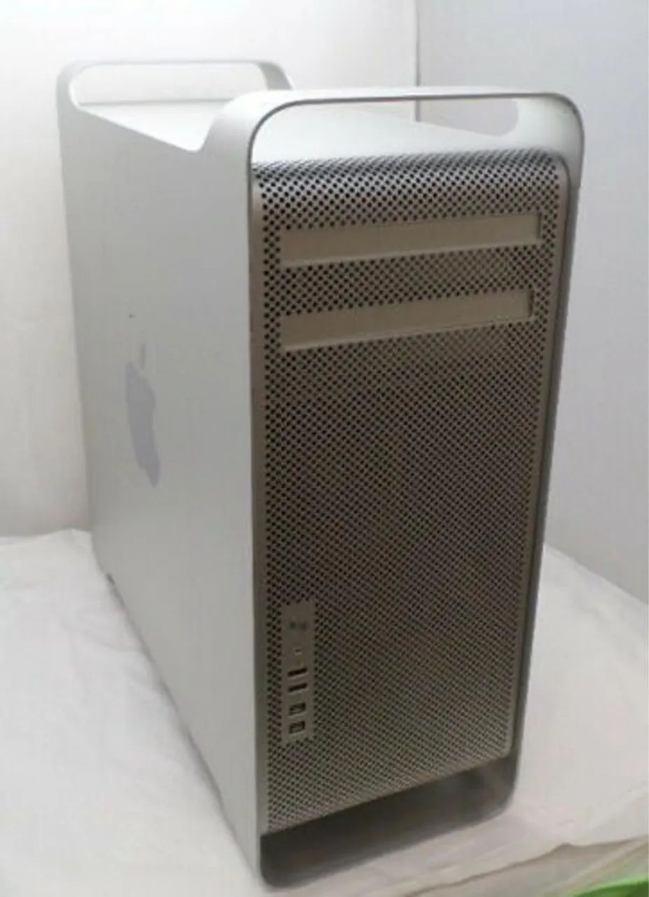 Mac Pro A1289 5.1 com mouse e teclado Bluetooth