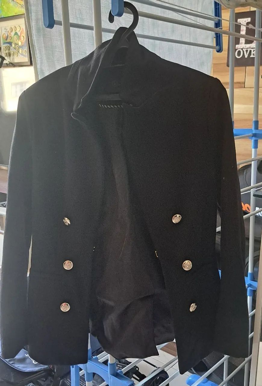 Vendo Blazer renner. Preto, número 36.
