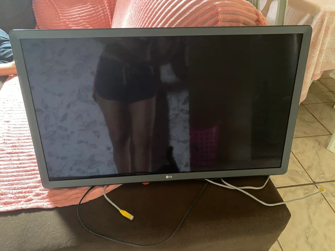 Vendo essa smart TV LG de 32 polegadas completa - Foto 2