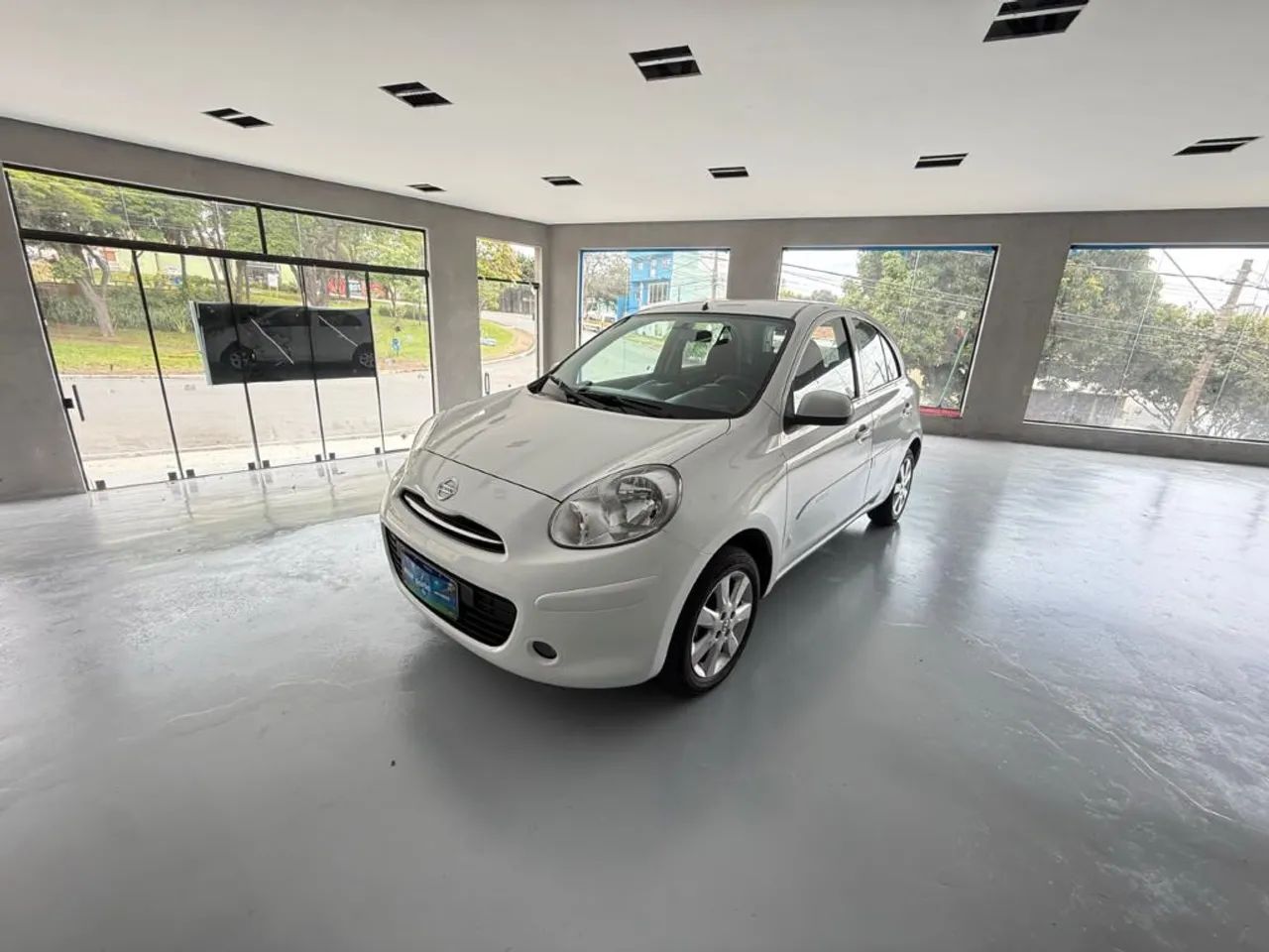 Nissan March MARCH Rio2016 1.6 Flex Fuel 5p 2013