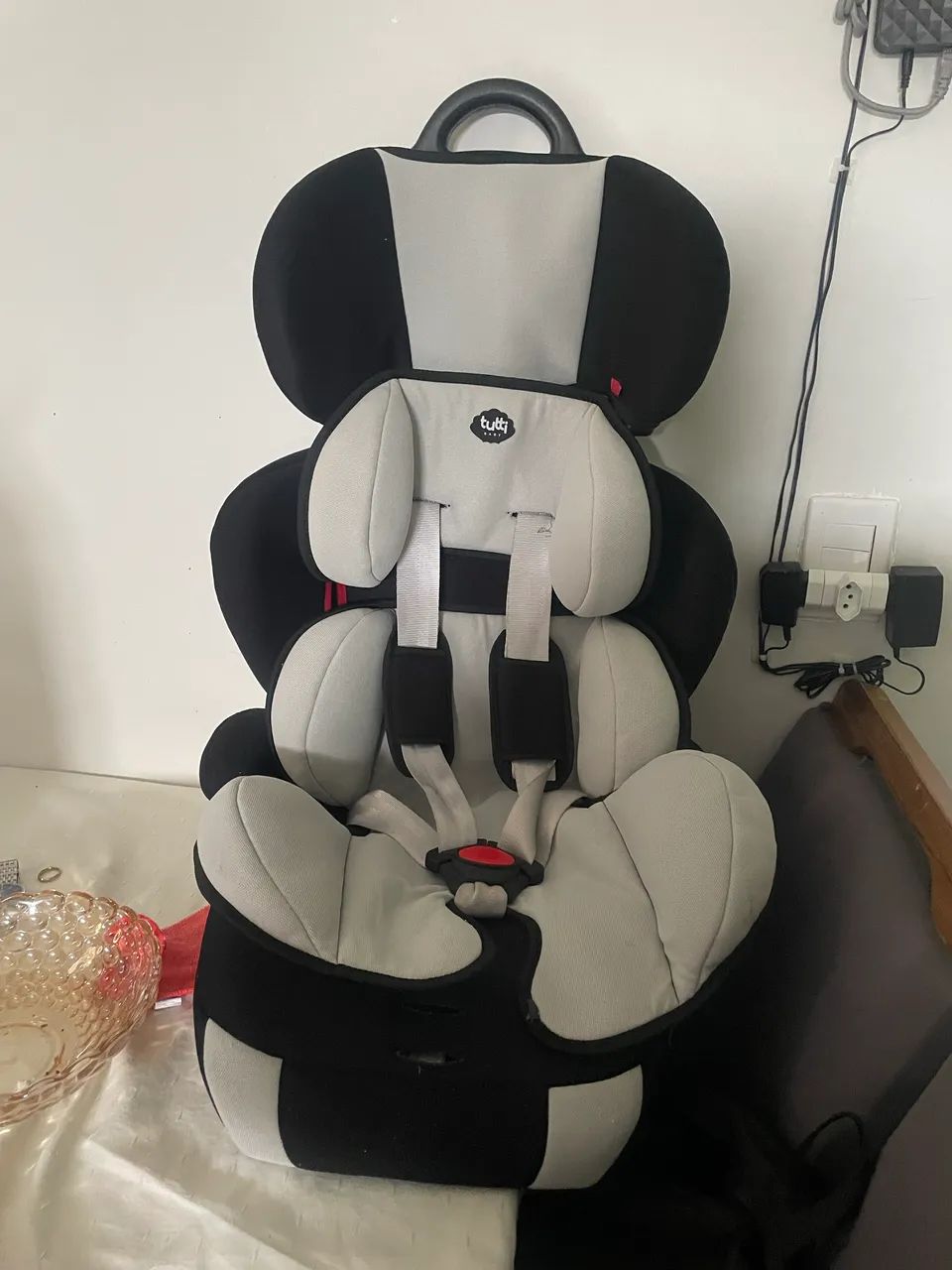 Cadeira automotiva pouco usada 