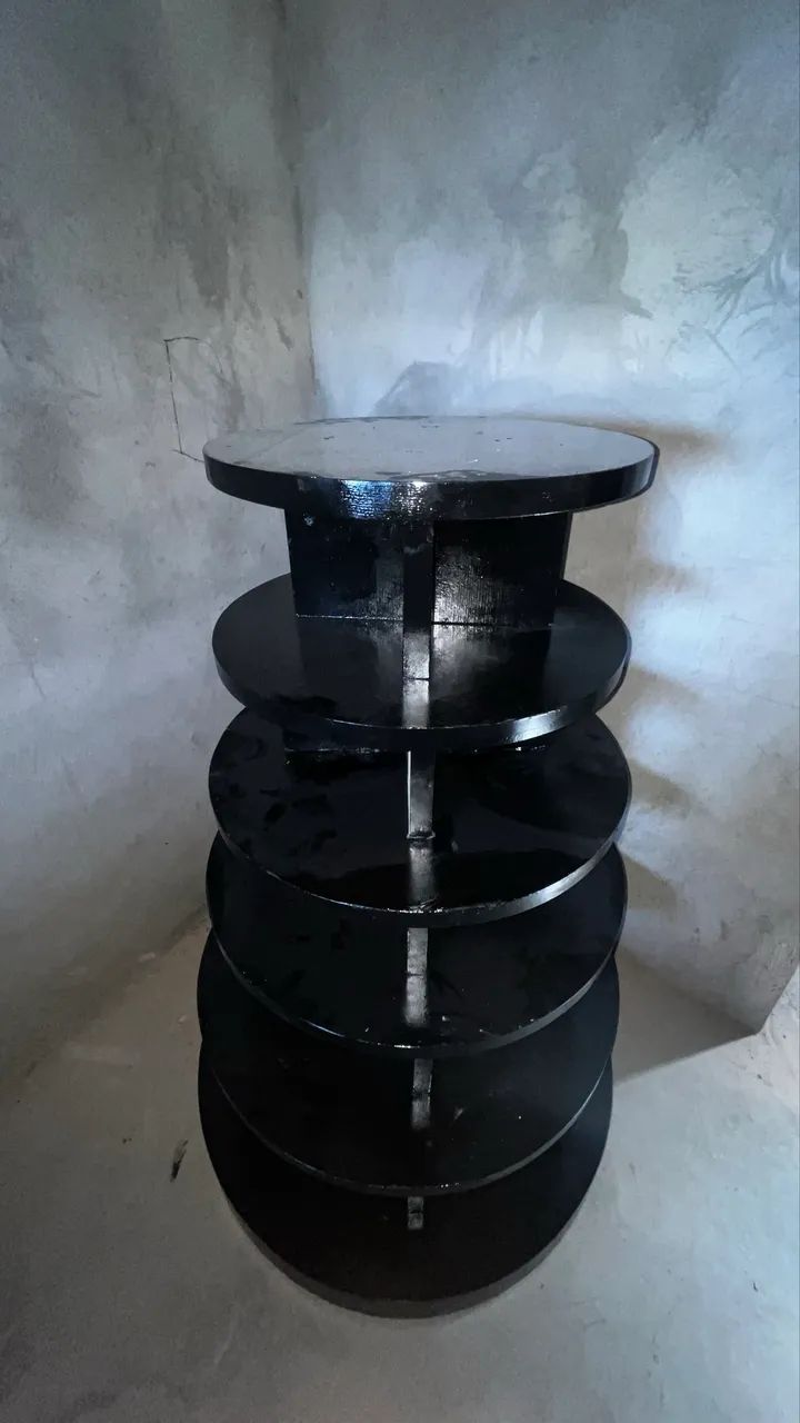 Expositor redondo preto 