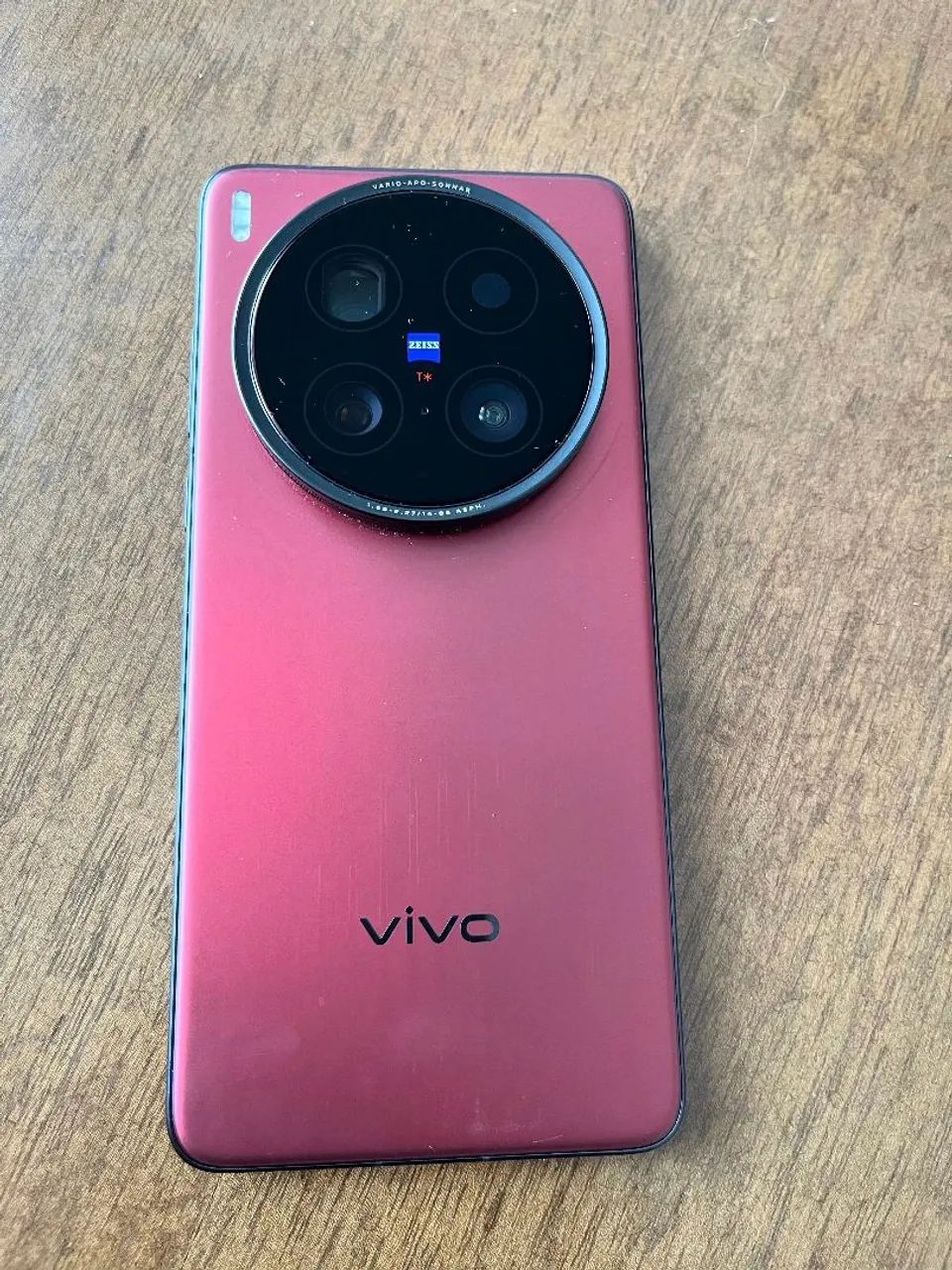 Vivo X200 Ultra 512GB / 16GB RAM Vermelho - Snapdragon 8 Elite