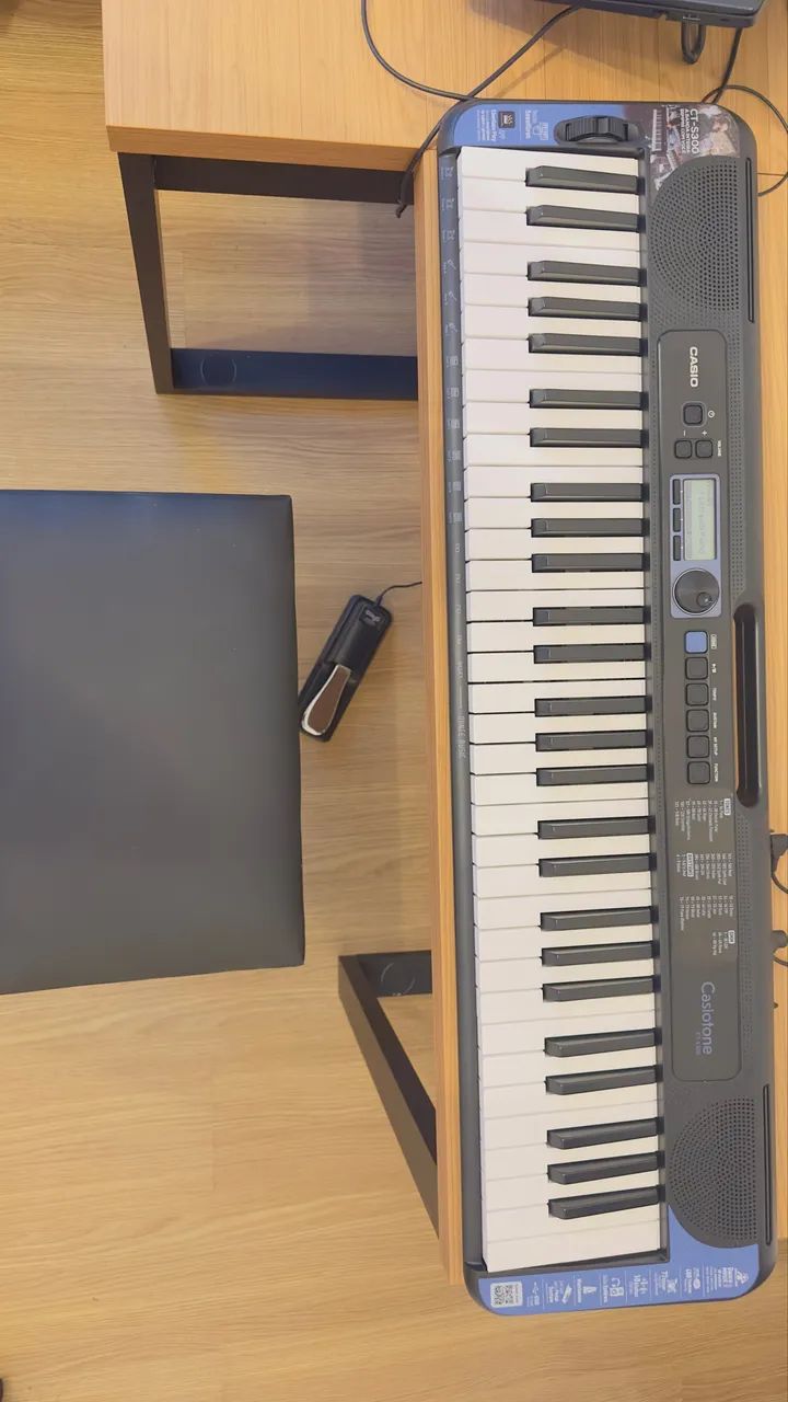 Teclado Casio CT-S300 Completo: Teclado + Suporte + Banco + Pedal Teclado Casio CT-S300 Completo: Teclado + Suporte + Banco + Pedal